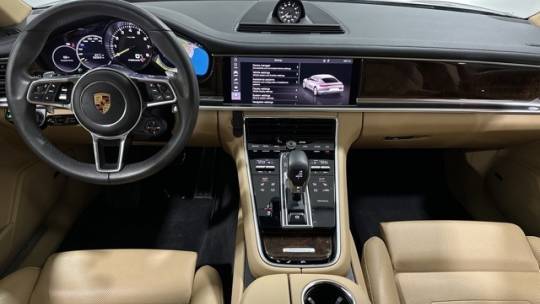 2018 Porsche Panamera WP0AE2A73JL177946