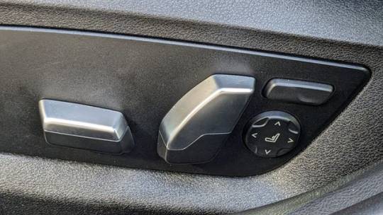 2019 BMW 5 Series WBAJB1C52KB376344