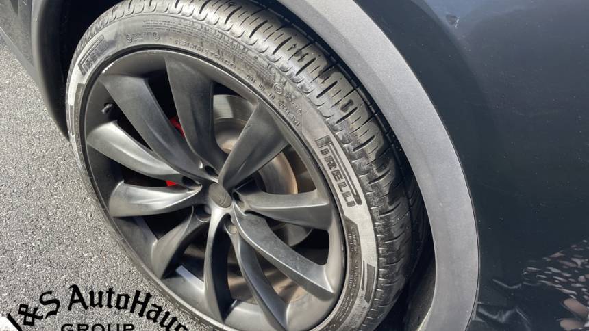 2020 Tesla Model X 5YJXCDE44LF235838