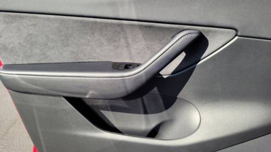 2021 Tesla Model Y 5YJYGDEE0MF072267