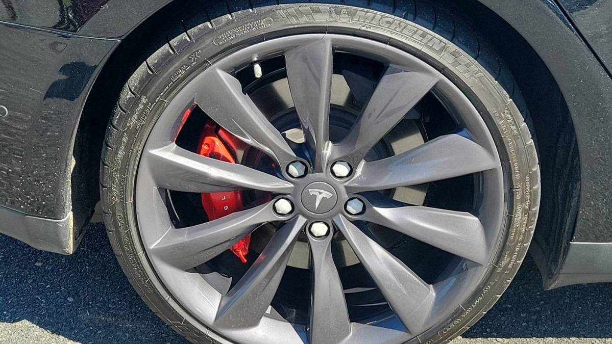 2014 Tesla Model S 5YJSA1H21EFP67477