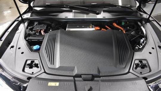 2021 Audi e-tron WA12AAGE4MB002271