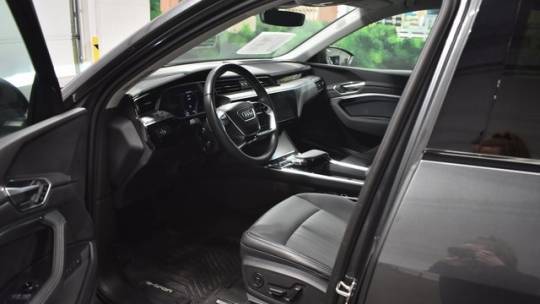 2021 Audi e-tron WA12AAGE4MB002271