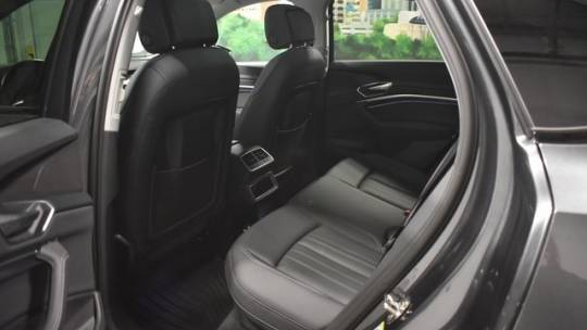 2021 Audi e-tron WA12AAGE4MB002271