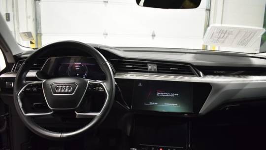 2021 Audi e-tron WA12AAGE4MB002271