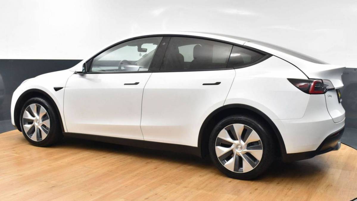 2020 Tesla Model Y 5YJYGDEE2LF044212