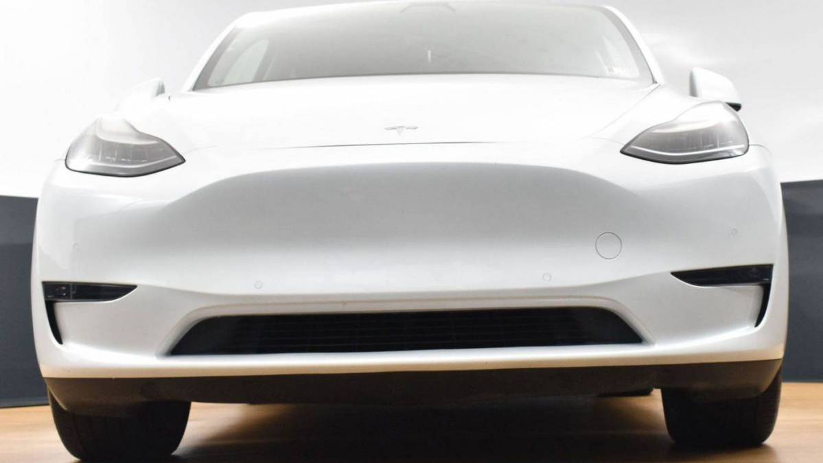 2020 Tesla Model Y 5YJYGDEE2LF044212