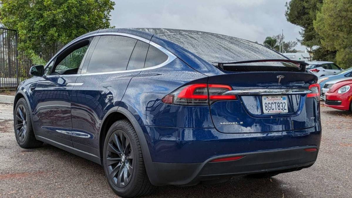 2018 Tesla Model X 5YJXCDE29JF114119