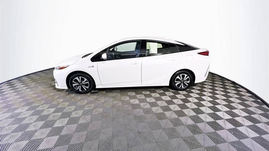 2018 Toyota Prius Prime JTDKARFPXJ3071088