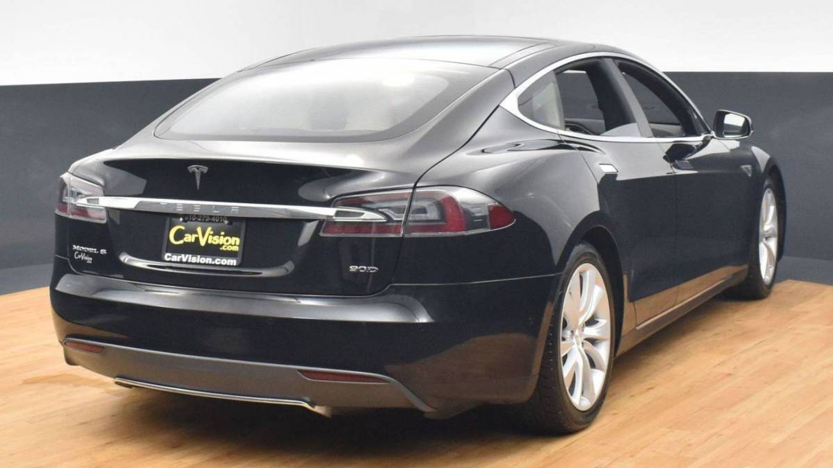 2016 Tesla Model S 5YJSA1E26GF122394