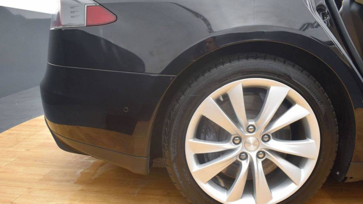 2016 Tesla Model S 5YJSA1E26GF122394
