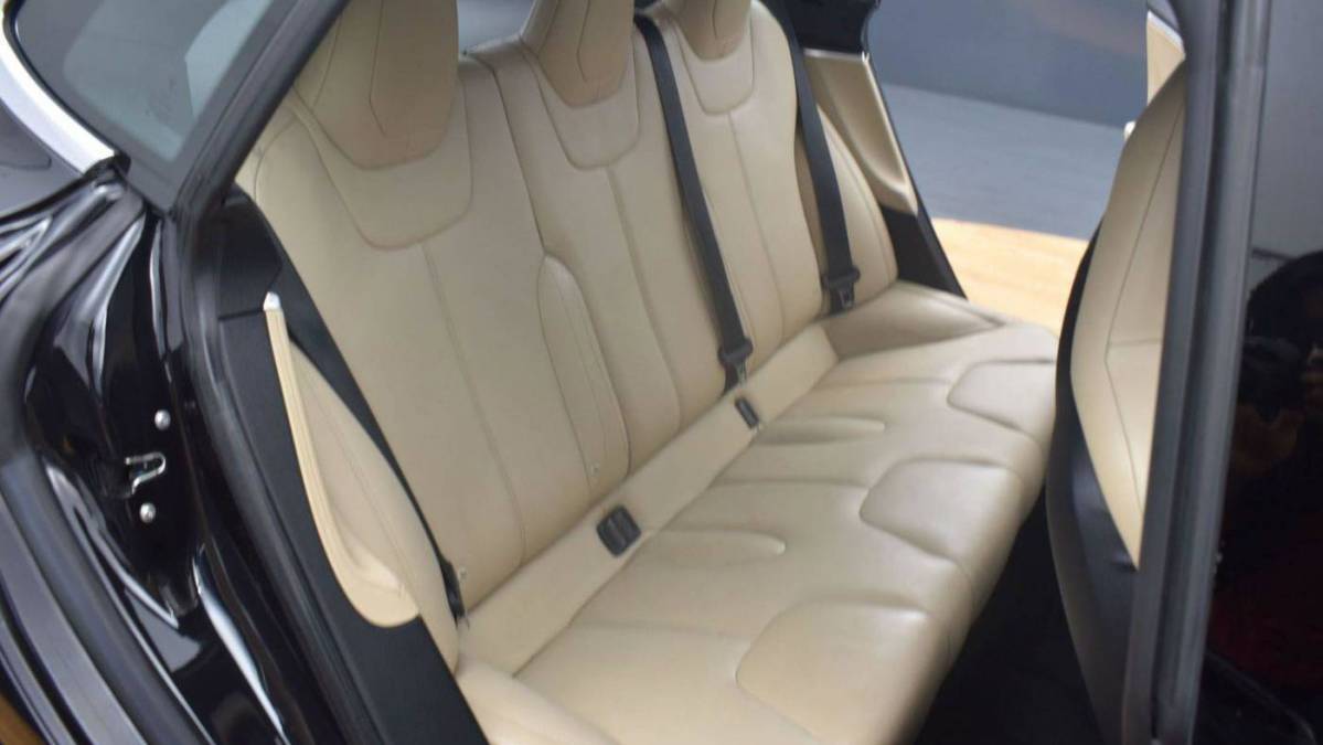 2016 Tesla Model S 5YJSA1E26GF122394