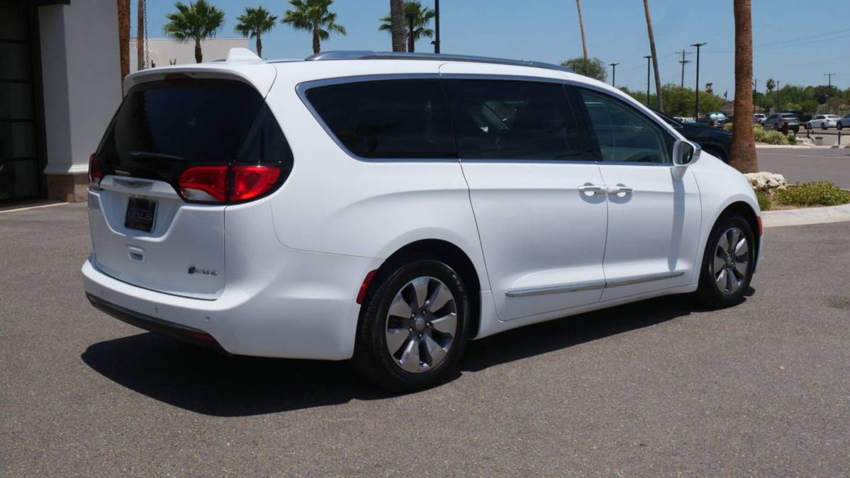 2018 Chrysler Pacifica Hybrid 2C4RC1N70JR289737