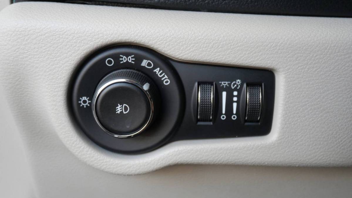 2018 Chrysler Pacifica Hybrid 2C4RC1N70JR289737