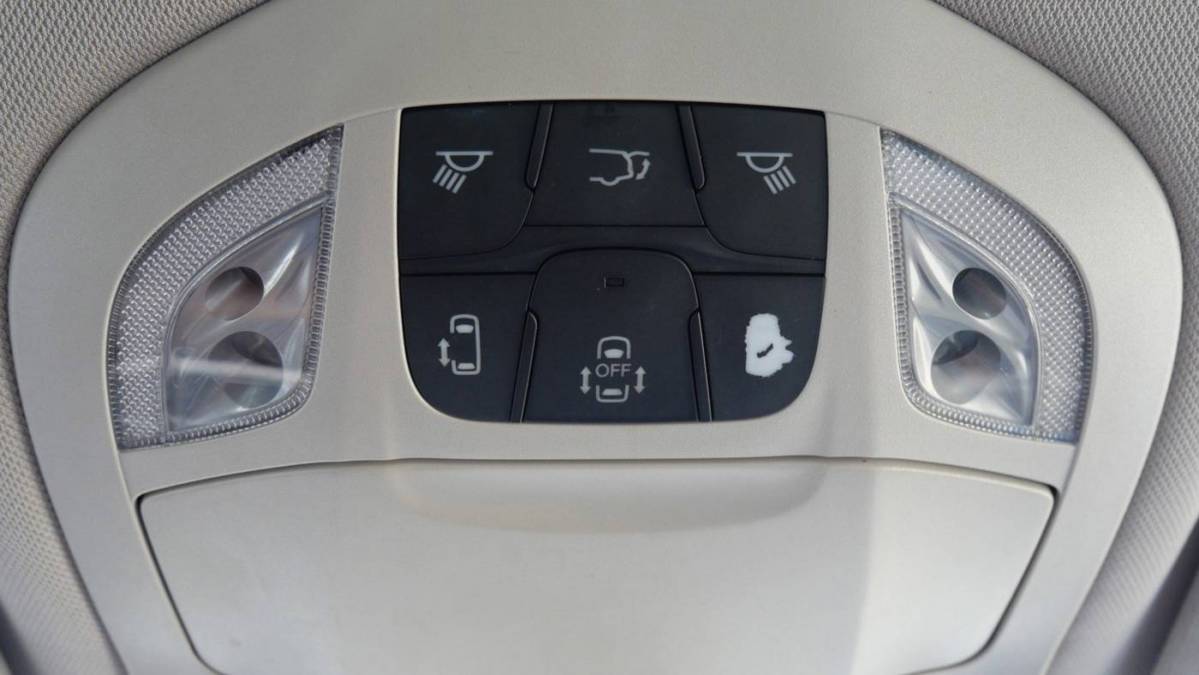 2018 Chrysler Pacifica Hybrid 2C4RC1N70JR289737