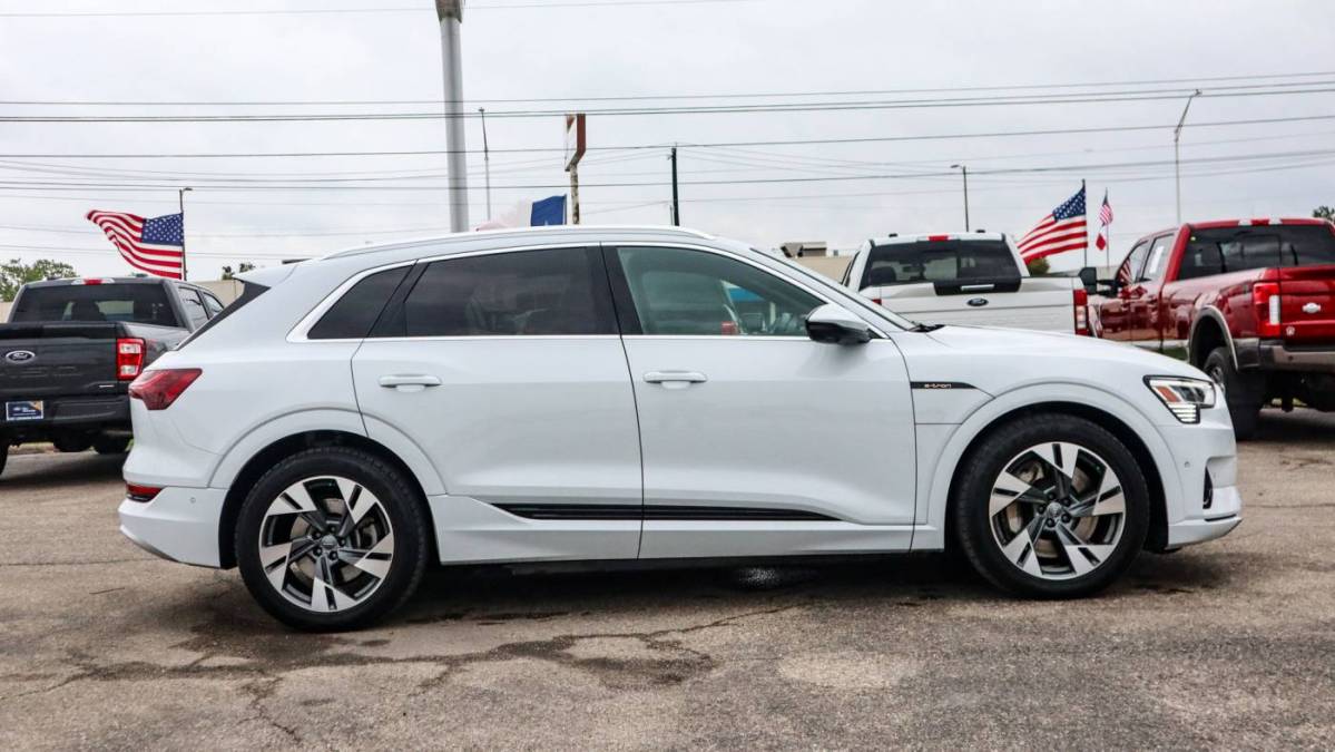 2021 Audi e-tron WA1VABGE5MB005084