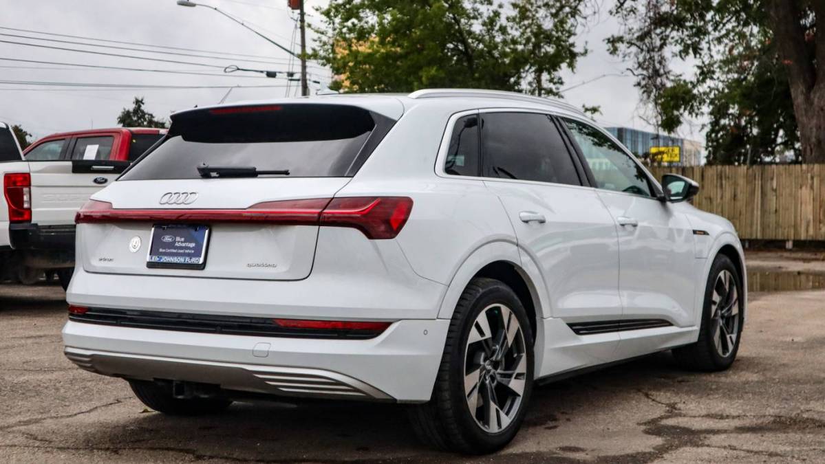 2021 Audi e-tron WA1VABGE5MB005084