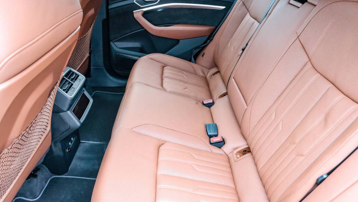 2021 Audi e-tron WA1VABGE5MB005084