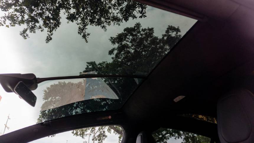 2019 Tesla Model X 5YJXCBE27KF210272