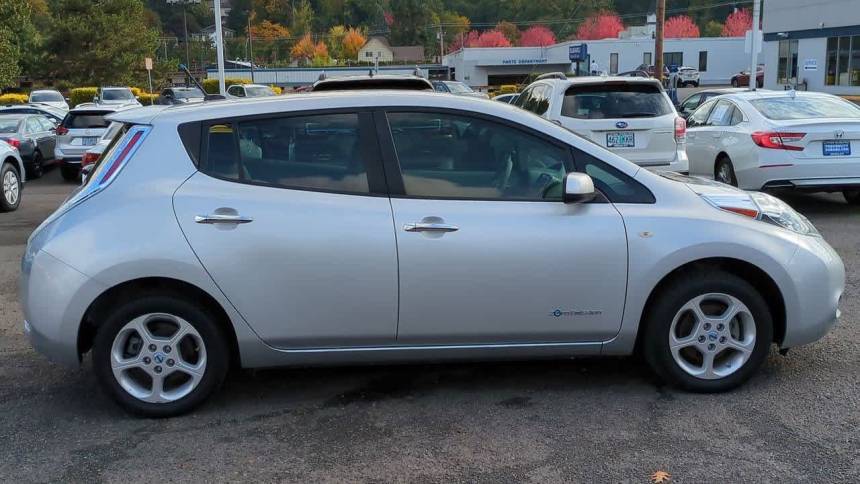 2011 Nissan LEAF JN1AZ0CP3BT006284