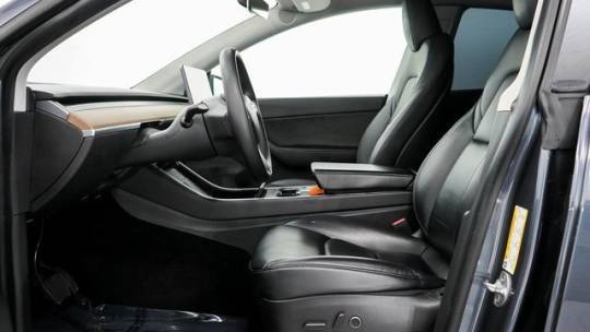 2021 Tesla Model Y 5YJYGDEE7MF077286