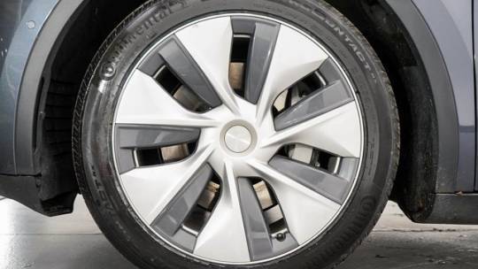 2021 Tesla Model Y 5YJYGDEE7MF077286