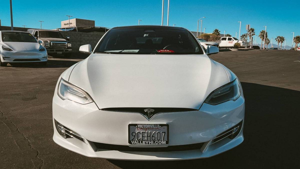 2018 Tesla Model S 5YJSA1E2XJF248443