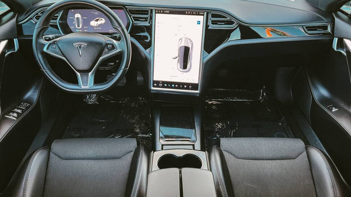 2018 Tesla Model S 5YJSA1E2XJF248443