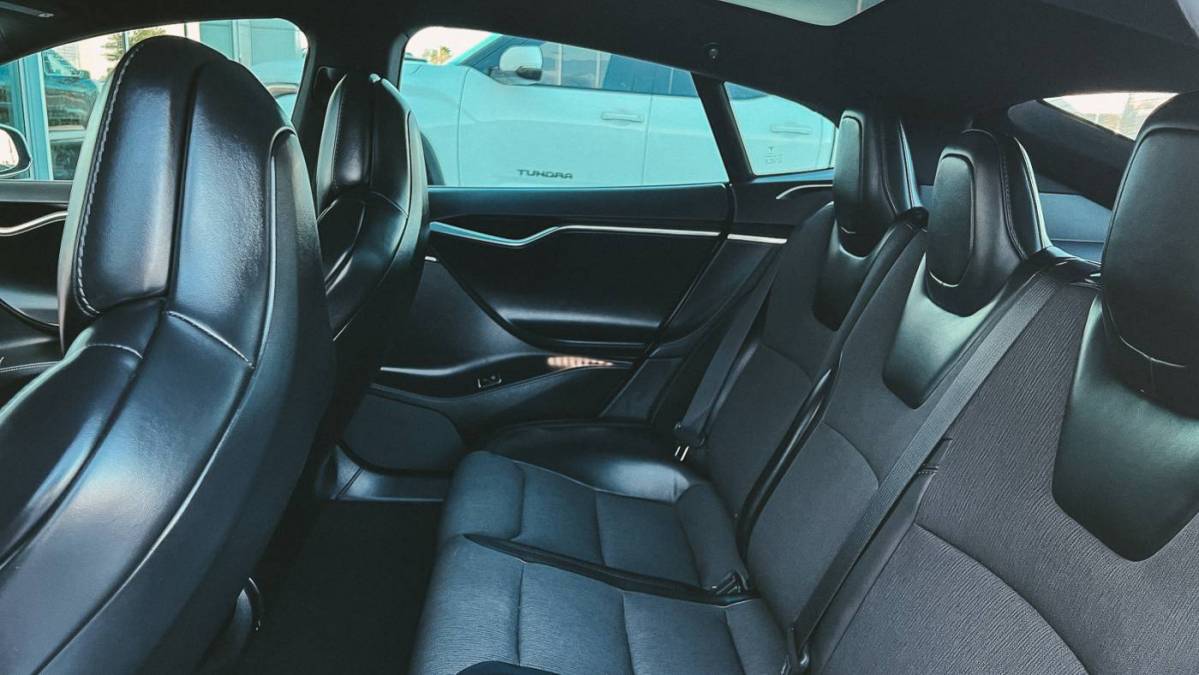2018 Tesla Model S 5YJSA1E2XJF248443
