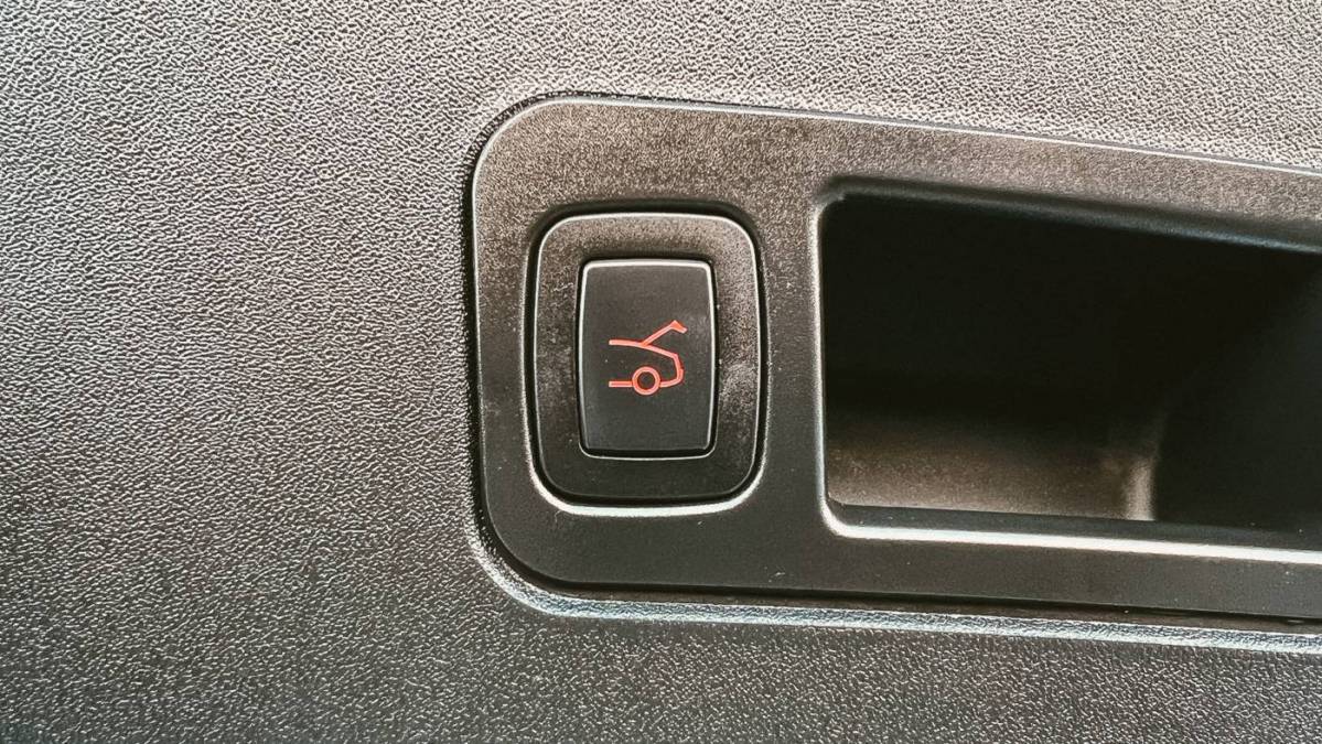 2018 Tesla Model S 5YJSA1E2XJF248443