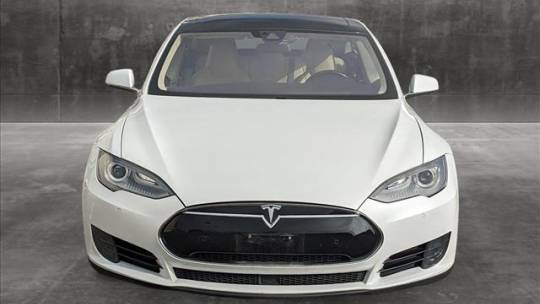 2016 Tesla Model S 5YJSA1E27GF124090