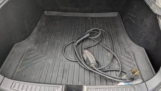2016 Tesla Model S 5YJSA1E27GF124090