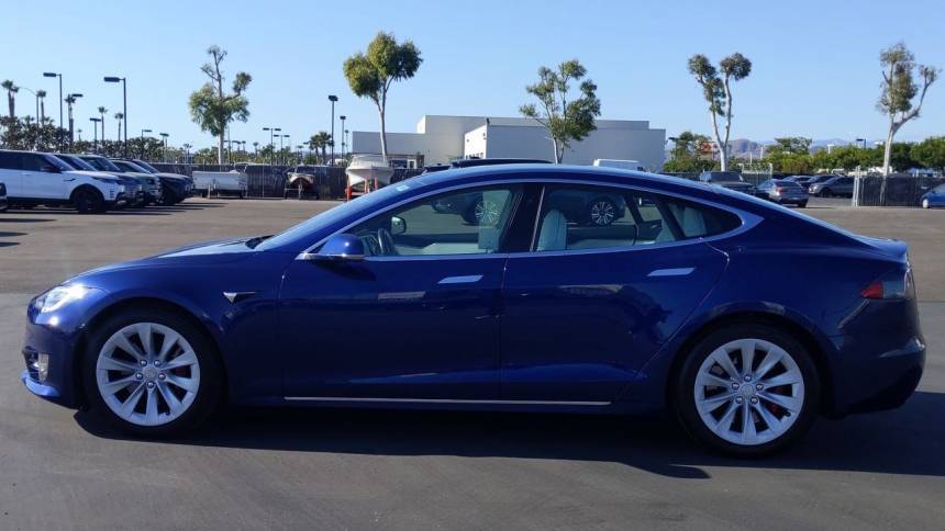 2018 Tesla Model S 5YJSA1E43JF241643