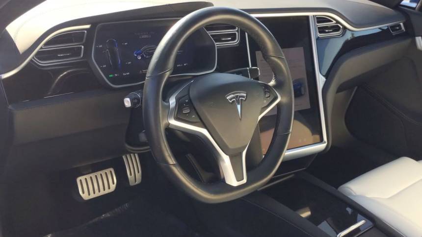 2018 Tesla Model S 5YJSA1E43JF241643