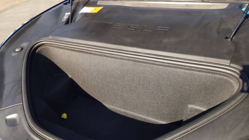 2018 Tesla Model S 5YJSA1E43JF241643