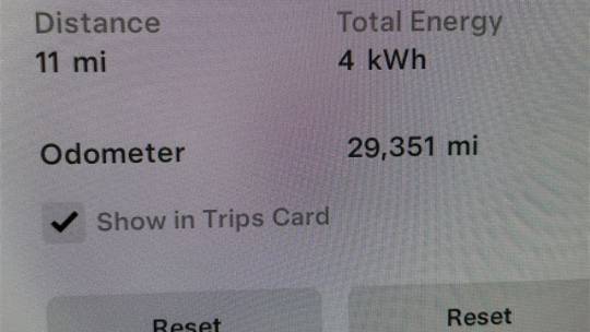 2020 Tesla Model Y 5YJYGDEE2LF059924