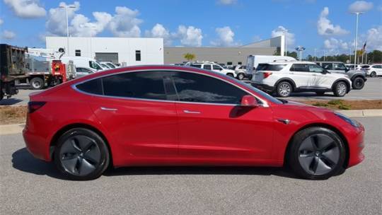 2018 Tesla Model 3 5YJ3E1EB9JF099533