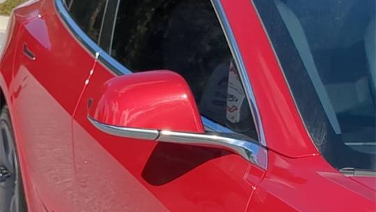 2018 Tesla Model 3 5YJ3E1EB9JF099533