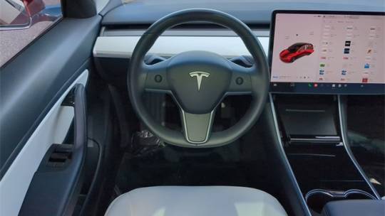 2018 Tesla Model 3 5YJ3E1EB9JF099533