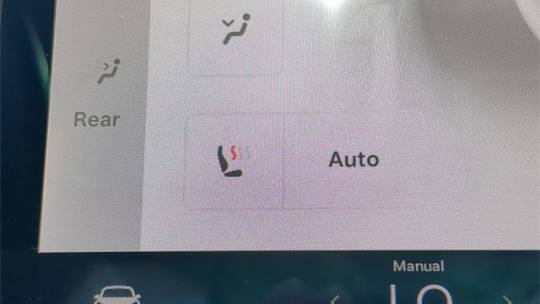 2018 Tesla Model 3 5YJ3E1EB9JF099533