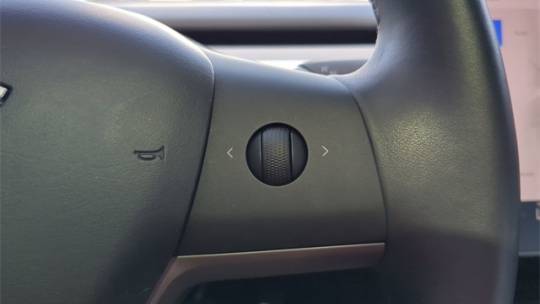 2018 Tesla Model 3 5YJ3E1EB9JF099533