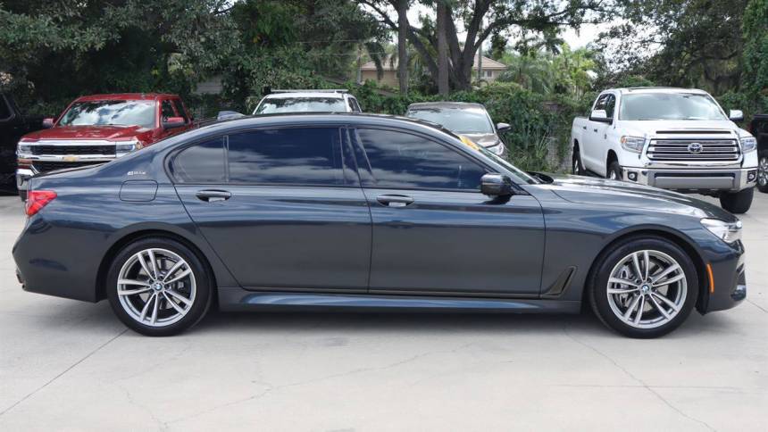 2019 BMW 7 Series WBA7J2C52KB246390
