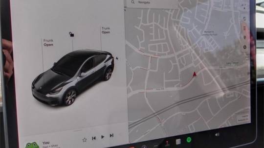2021 Tesla Model Y 5YJYGDEE1MF094519
