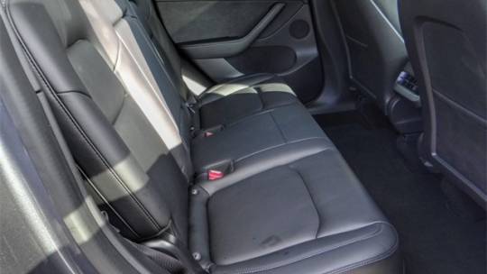 2021 Tesla Model Y 5YJYGDEE1MF094519