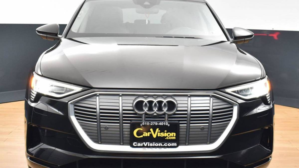 2019 Audi e-tron WA1LABGE1KB020766