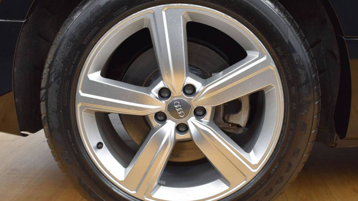 2019 Audi e-tron WA1LABGE1KB020766