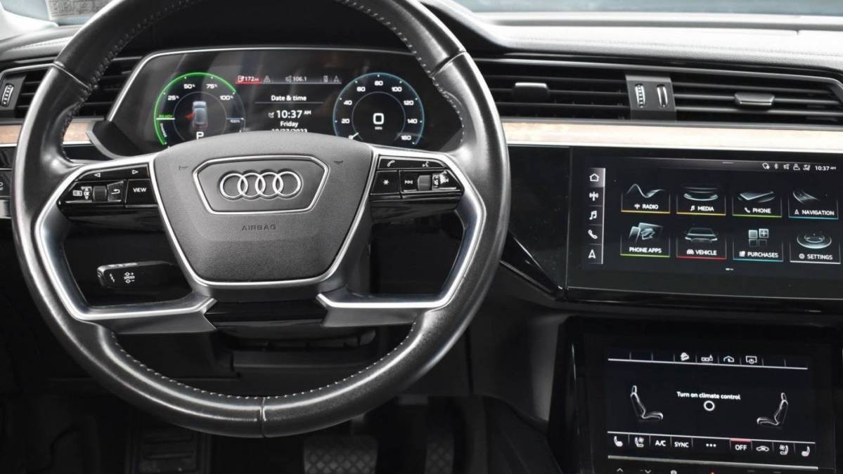 2019 Audi e-tron WA1LABGE1KB020766