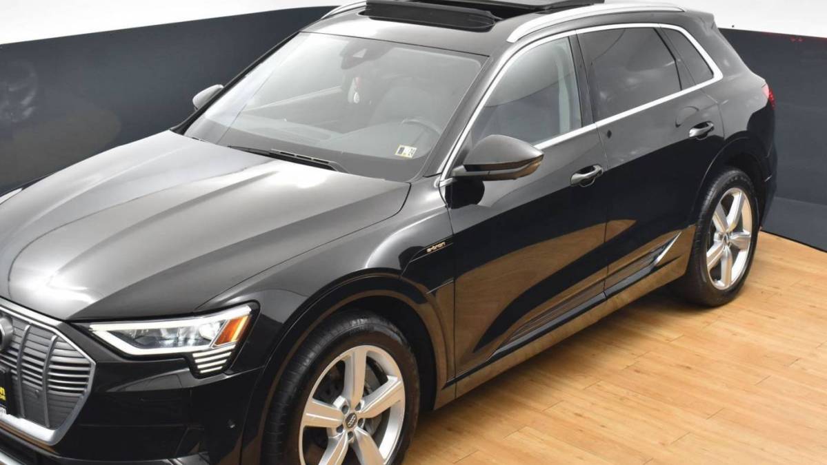 2019 Audi e-tron WA1LABGE1KB020766
