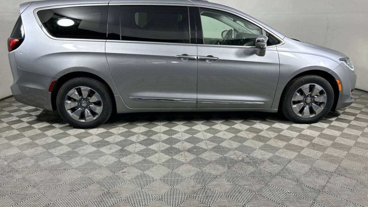 2020 Chrysler Pacifica Hybrid 2C4RC1N78LR282523