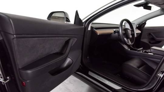 2018 Tesla Model 3 5YJ3E1EA4JF109165